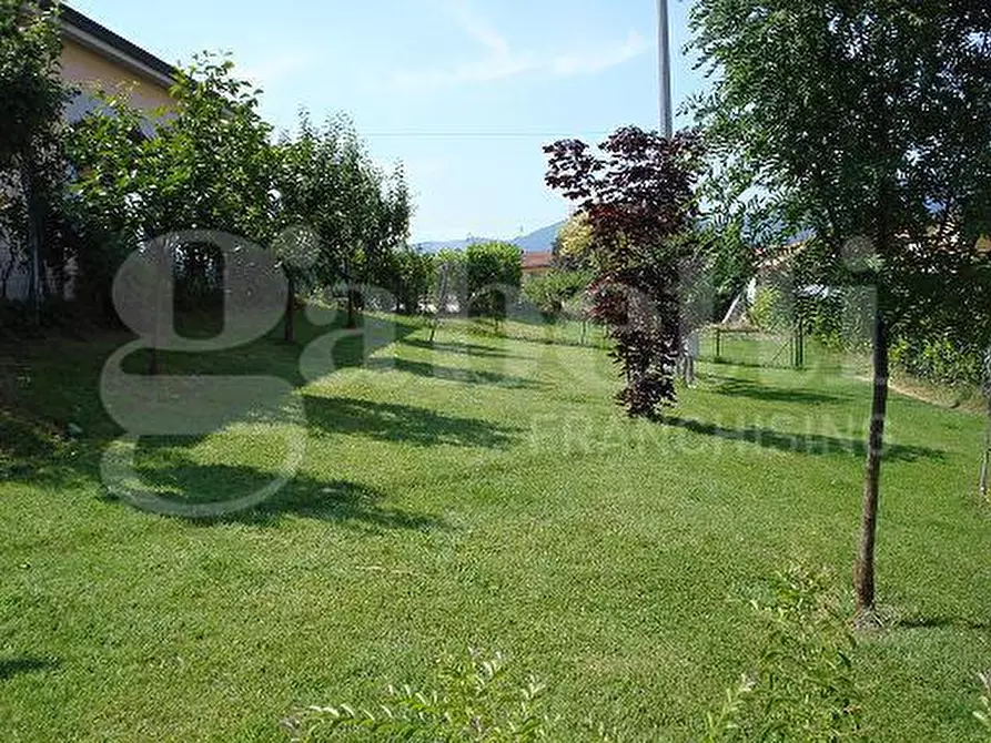 Immagine 2 di Villa in vendita  in Via nave, 4 a Sarzana