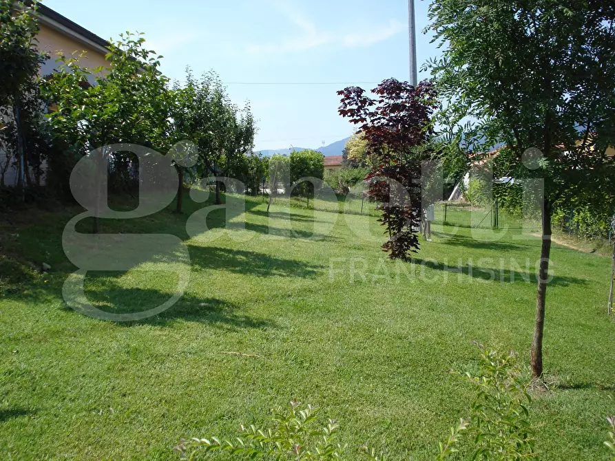 Immagine 5 di Villa in vendita  in Via nave, 4 a Sarzana