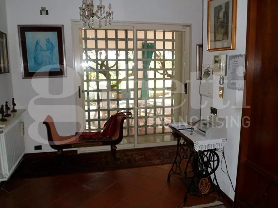 Immagine 3 di Appartamento in vendita  in Via larga, 4 a Ortonovo