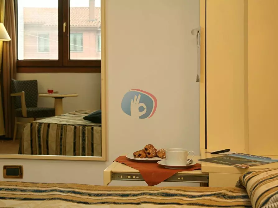 Immagine 18 di Appartamento in vendita  in Calle Ferrando, 409 a Venezia
