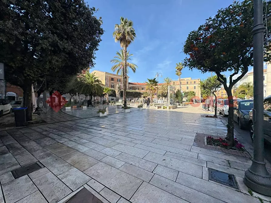 Immagine 17 di Negozio in vendita  in Piazza GARIBALDI, 4 a Terracina