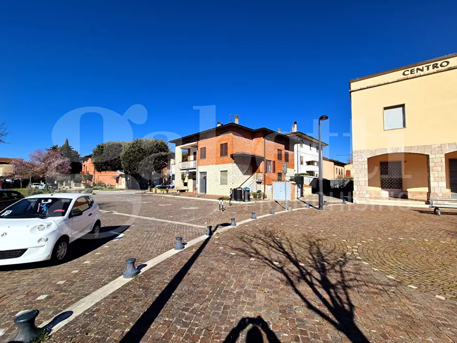 Immagine 4 di Casa indipendente in vendita  in Piazza DEL POPOLO, 3 a Bettona