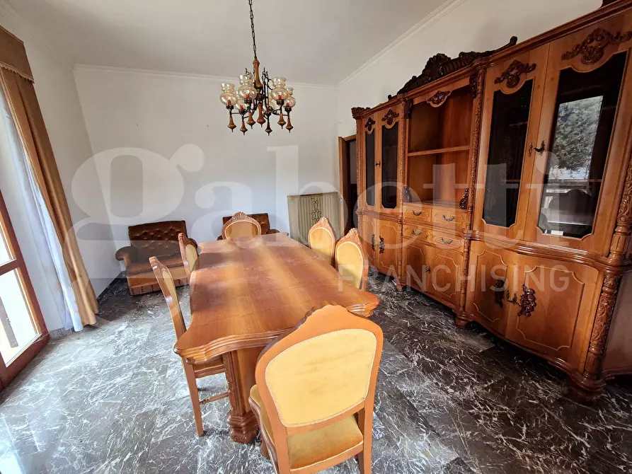 Immagine 10 di Casa indipendente in vendita  in Piazza DEL POPOLO, 3 a Bettona