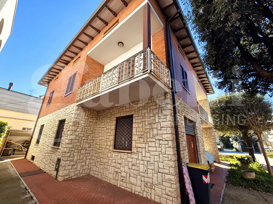 Immagine 35 di Casa indipendente in vendita  in Piazza DEL POPOLO, 3 a Bettona