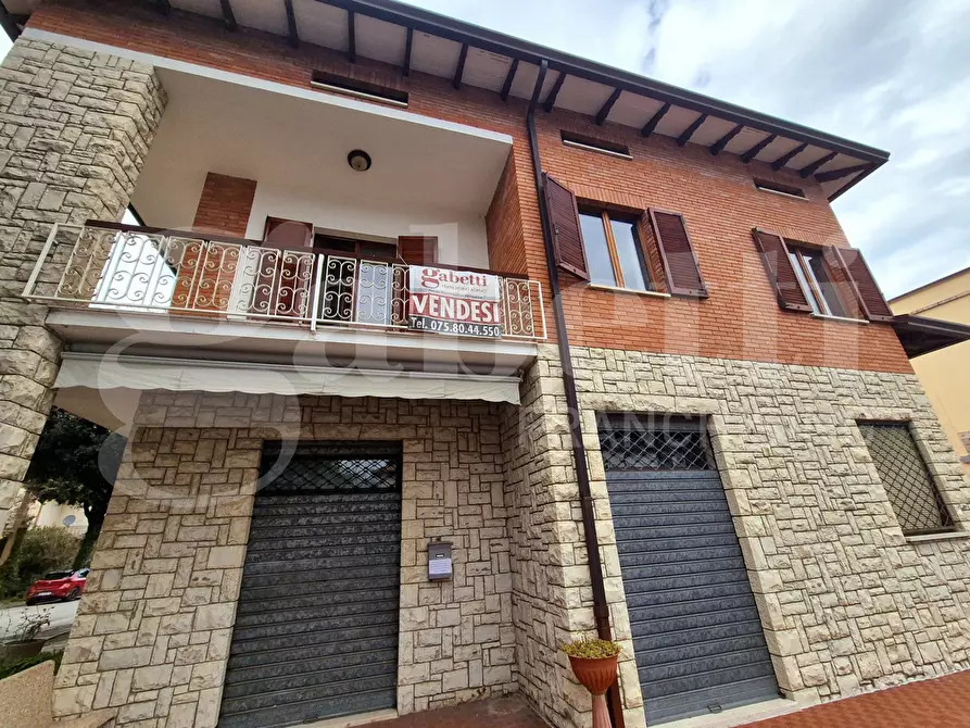 Immagine 27 di Casa indipendente in vendita  in Piazza DEL POPOLO, 3 a Bettona