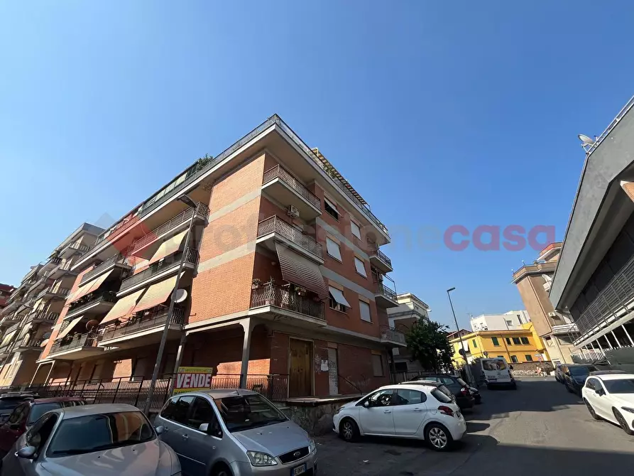 Immagine 46 di Appartamento in vendita  in Via Massimo D'Azeglio a Guidonia Montecelio