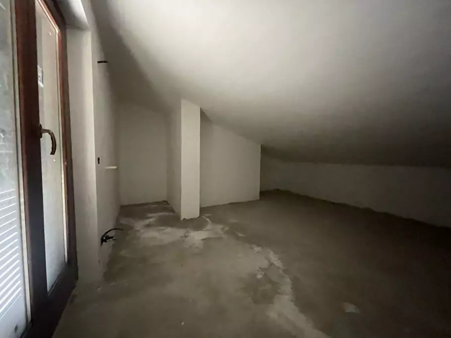 Immagine 14 di Appartamento in vendita  in Via don giovanni  minzoni, 1/a a Tivoli