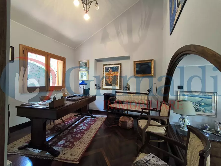 Immagine 41 di Villa in vendita  in Via Baronato del Pellegrino a Messina