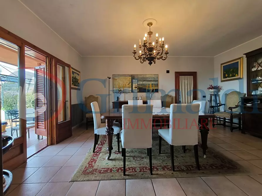 Immagine 43 di Villa in vendita  in Via Baronato del Pellegrino a Messina