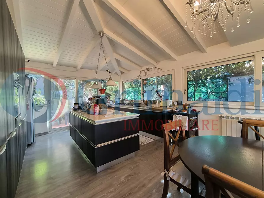 Immagine 47 di Villa in vendita  in Via Baronato del Pellegrino a Messina