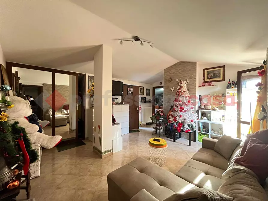 Immagine 17 di Appartamento in vendita  in Via Delle Peschie, 26 a San Polo Dei Cavalieri