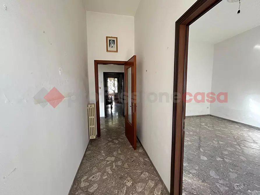 Immagine 2 di Casa indipendente in vendita  in Via san rocco a Surano