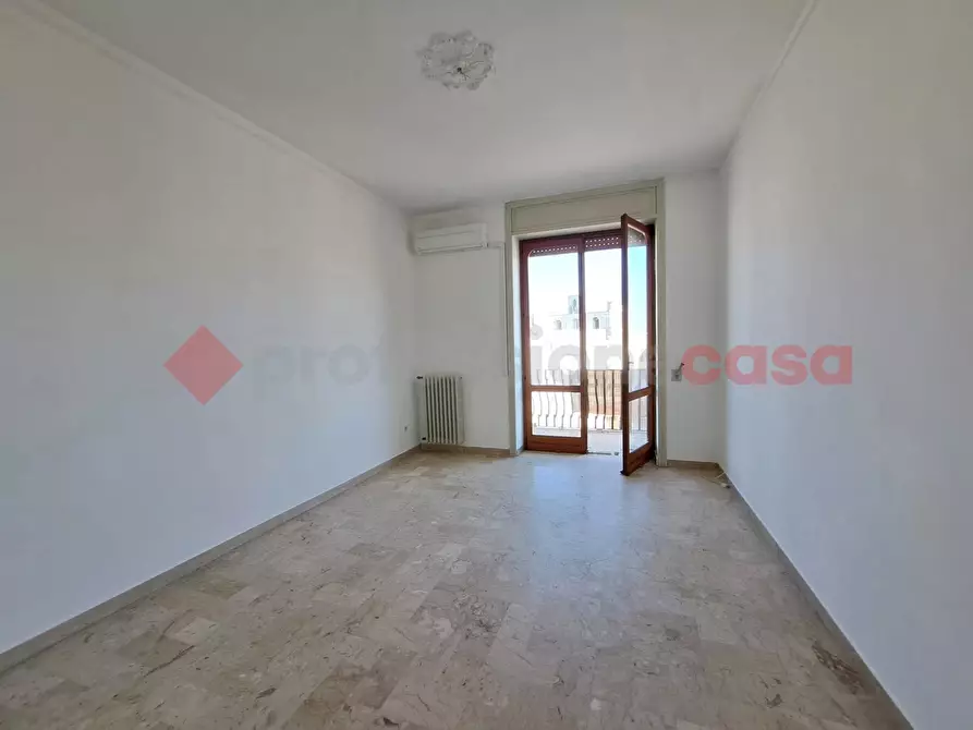 Immagine 8 di Appartamento in vendita  in Piazza Umberto I a Poggiardo