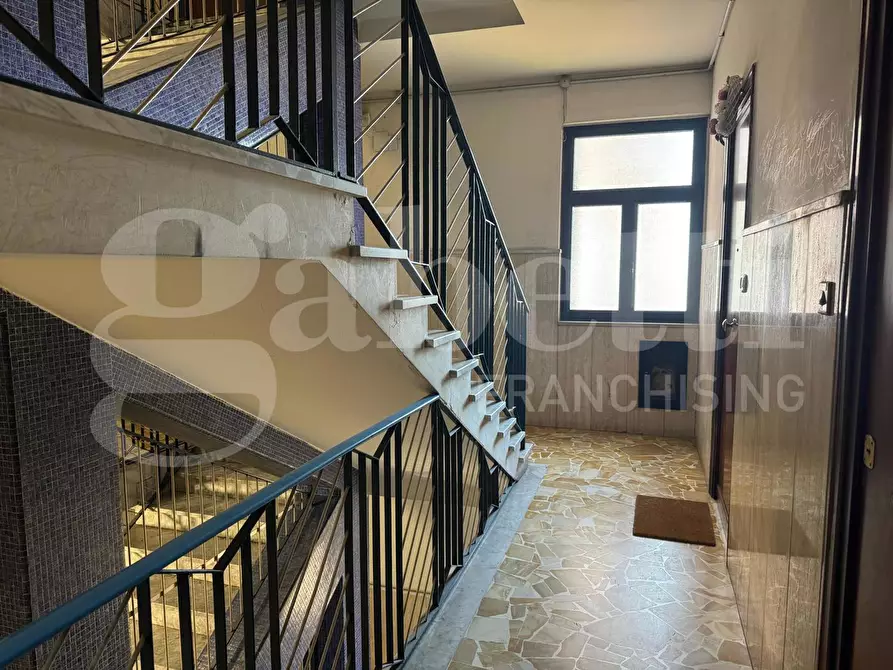 Immagine 4 di Appartamento in vendita  in Via sant'eframo vecchio a Napoli