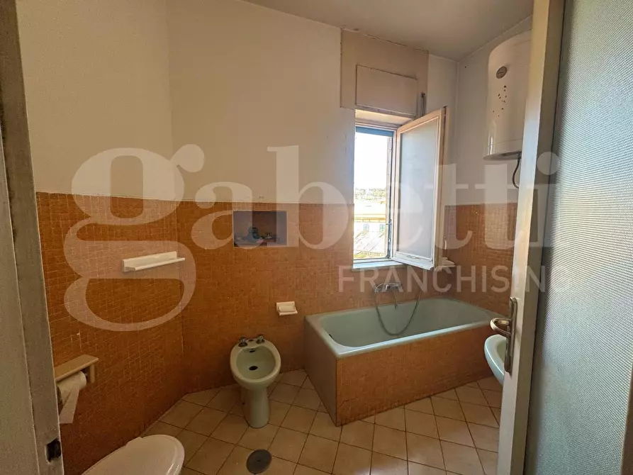 Immagine 11 di Appartamento in vendita  in Via sant'eframo vecchio a Napoli