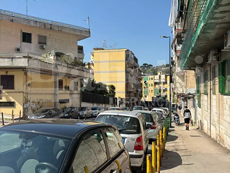 Immagine 9 di Negozio in affitto  in Via antonio sogliano a Napoli