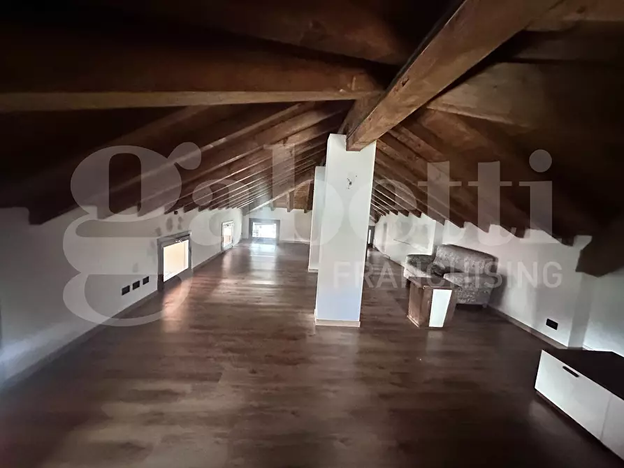 Immagine 20 di Villa in vendita  in Via Roma, snc a Eupilio