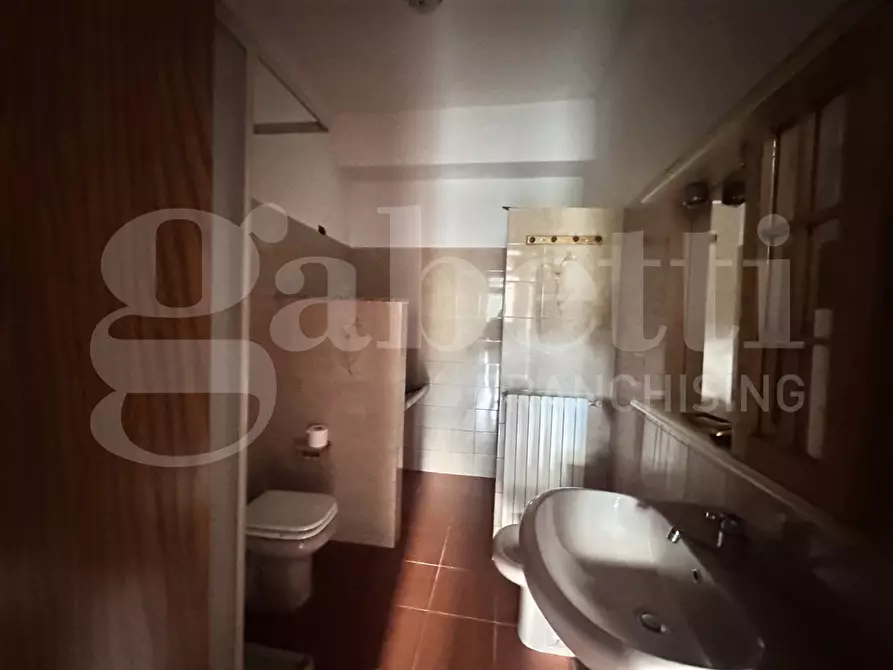 Immagine 45 di Villa in vendita  in Via Roma, snc a Eupilio
