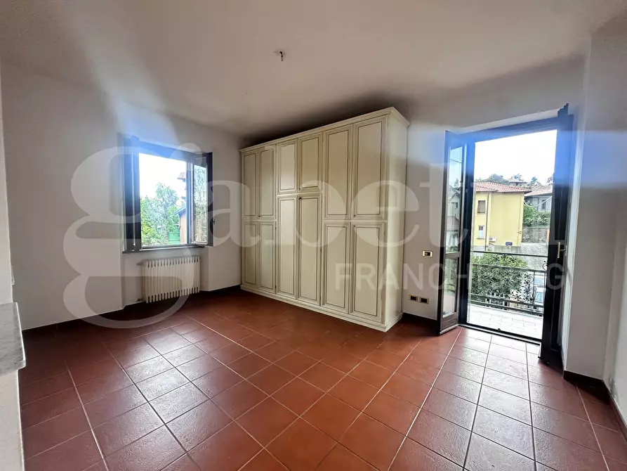 Immagine 28 di Villa in vendita  in Via Roma, snc a Eupilio