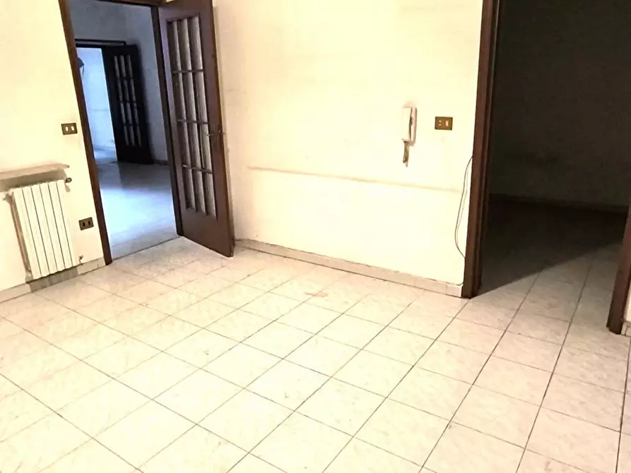 Immagine 13 di Appartamento in vendita  in Via Lanzieri a Napoli