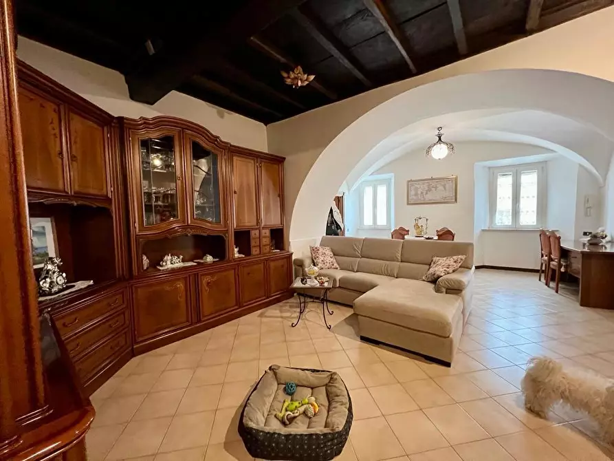 Immagine 8 di Appartamento in vendita  in Piazza regina margherita, 7 a Acuto