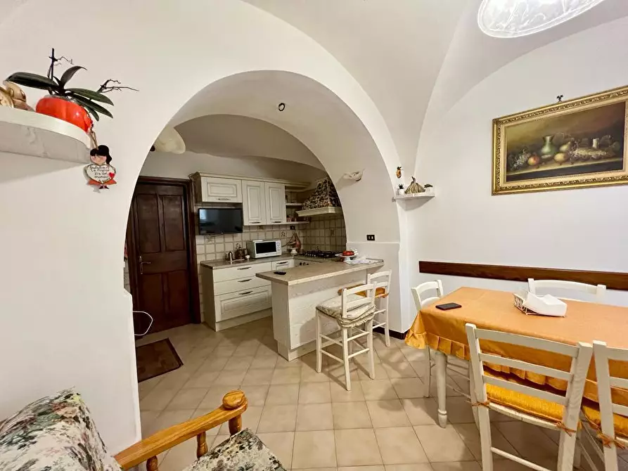 Immagine 4 di Appartamento in vendita  in Piazza regina margherita, 7 a Acuto