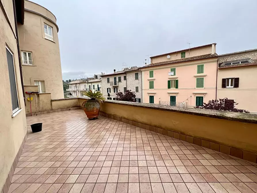 Immagine 1 di Appartamento in vendita  in Piazza regina margherita, 7 a Acuto