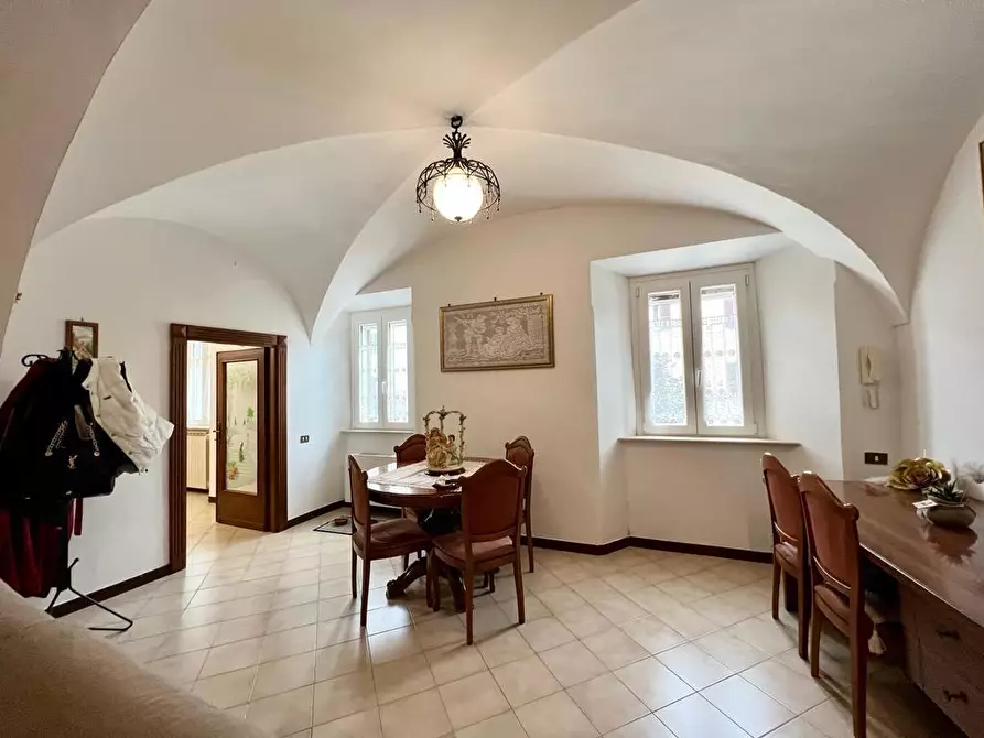 Immagine 3 di Appartamento in vendita  in Piazza regina margherita, 7 a Acuto