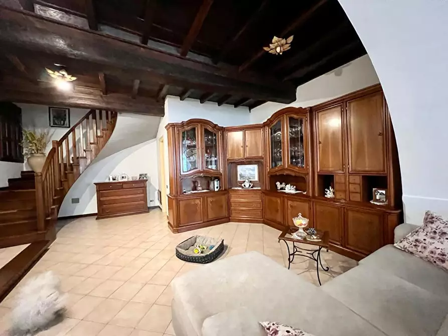 Immagine 7 di Appartamento in vendita  in Piazza regina margherita, 7 a Acuto