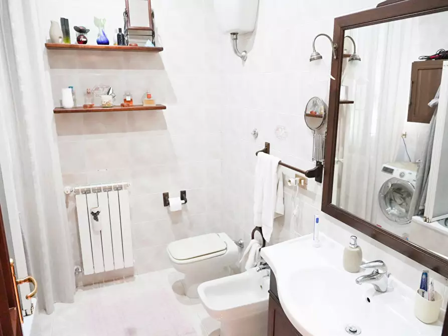 Immagine 12 di Appartamento in vendita  in Via Leone Marsicano a Napoli