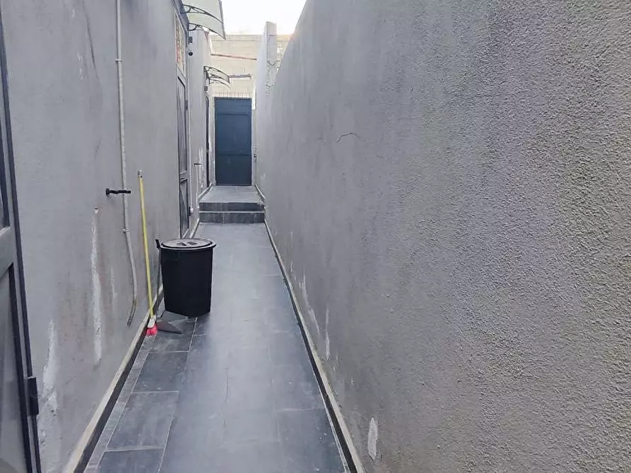 Immagine 9 di Negozio in affitto  in Via brin, 117 a Napoli