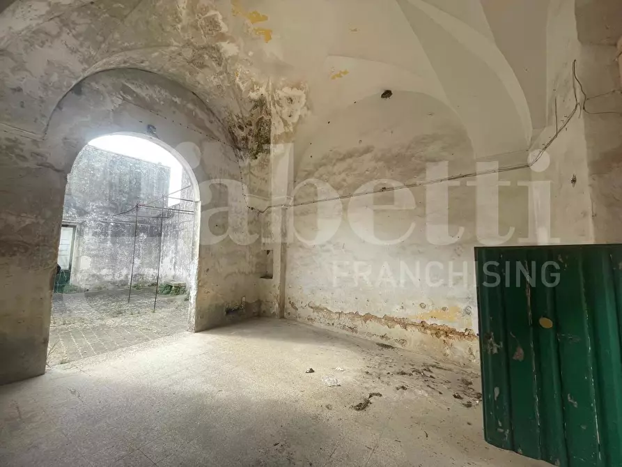 Immagine 10 di Casa indipendente in vendita  in Via Roma, 108 a Calimera