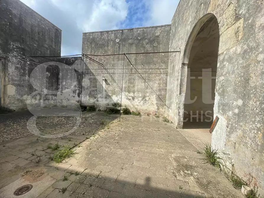 Immagine 3 di Casa indipendente in vendita  in Via Roma, 108 a Calimera