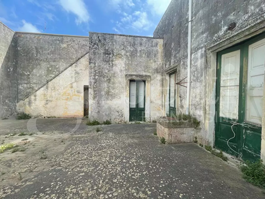 Immagine 30 di Casa indipendente in vendita  in Via Roma, 108 a Calimera