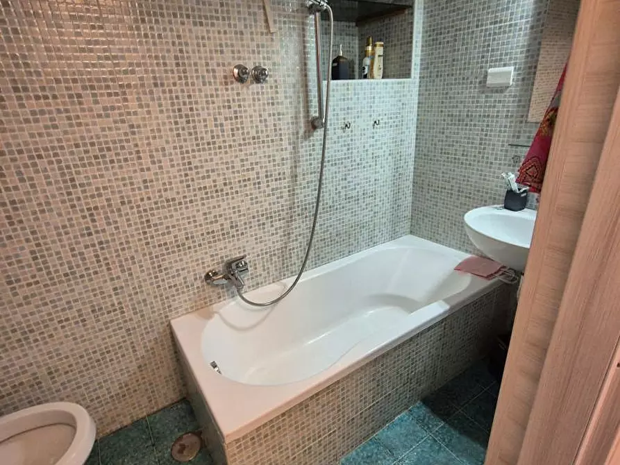 Immagine 21 di Appartamento in vendita  in Via porto a Ischia