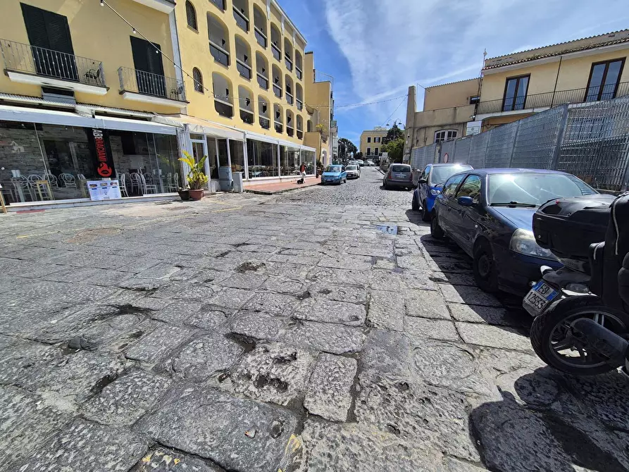 Immagine 22 di Appartamento in vendita  in Via porto a Ischia