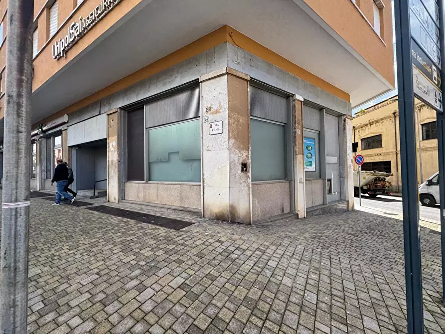 Immagine 2 di Negozio in vendita  in Via Roma, 27 a Iglesias