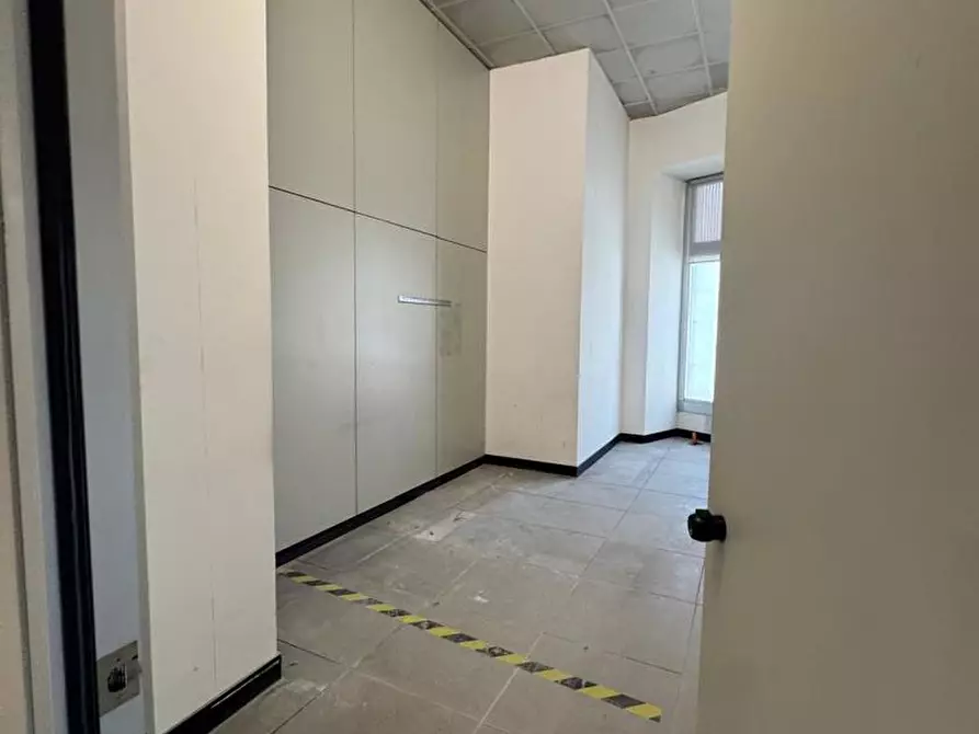 Immagine 8 di Negozio in vendita  in Via Roma, 27 a Iglesias