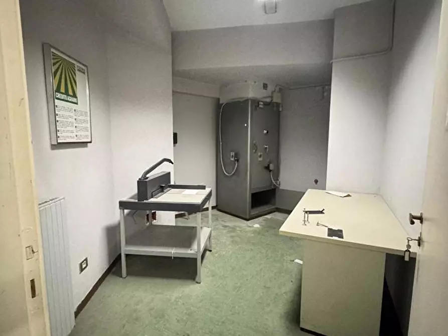 Immagine 4 di Negozio in vendita  in Via Roma, 27 a Iglesias