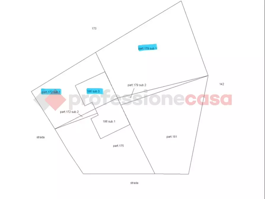 Immagine 38 di Casa bifamiliare in vendita  in Via circonvallazione cerano, 15 a Torre Cajetani
