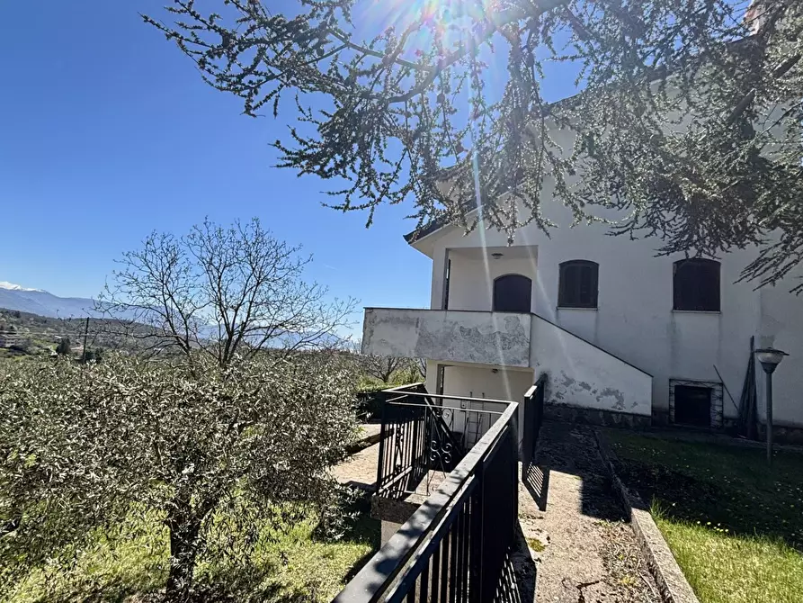 Immagine 13 di Casa bifamiliare in vendita  in Via circonvallazione cerano, 15 a Torre Cajetani