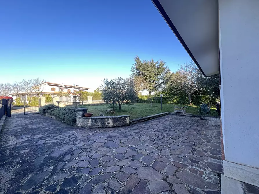 Immagine 27 di Casa bifamiliare in vendita  in Via circonvallazione cerano, 15 a Torre Cajetani