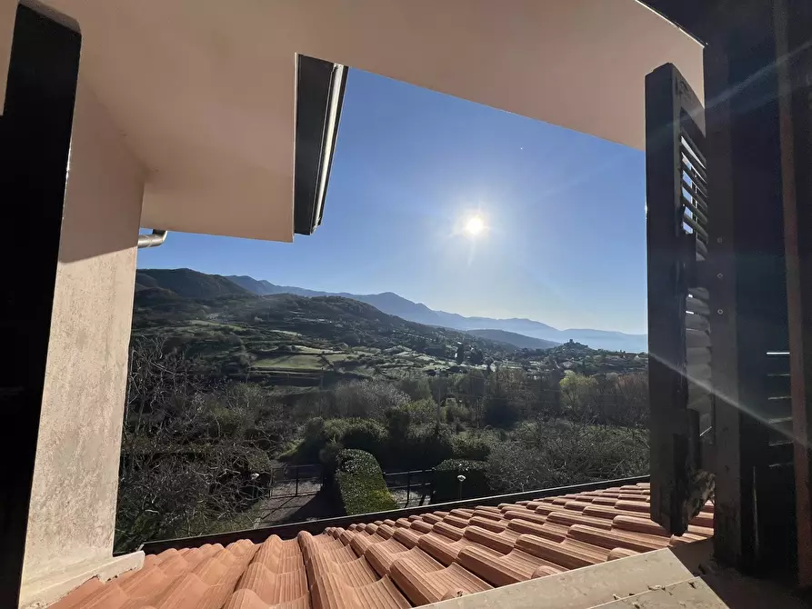 Immagine 2 di Casa bifamiliare in vendita  in Via circonvallazione cerano, 15 a Torre Cajetani