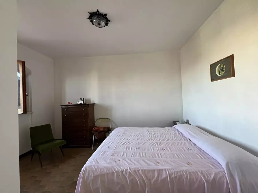 Immagine 19 di Casa bifamiliare in vendita  in Via circonvallazione cerano, 15 a Torre Cajetani