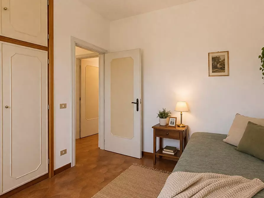 Immagine 10 di Casa bifamiliare in vendita  in Via circonvallazione cerano, 15 a Torre Cajetani