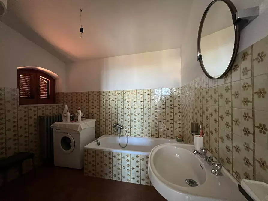 Immagine 22 di Casa bifamiliare in vendita  in Via circonvallazione cerano, 15 a Torre Cajetani