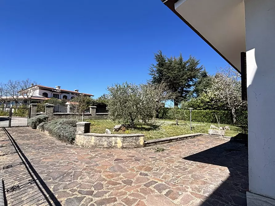 Immagine 34 di Casa bifamiliare in vendita  in Via circonvallazione cerano, 15 a Torre Cajetani