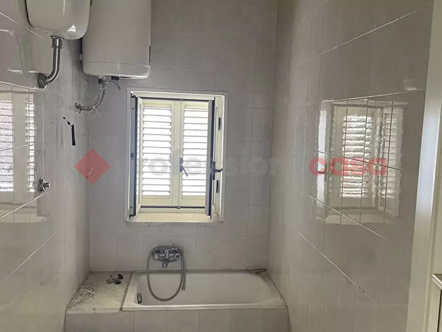 Immagine 43 di Palazzo in vendita  in Via Duca D'Aosta, 00 a Pignataro Maggiore