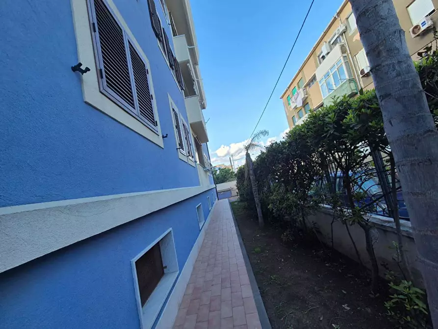 Immagine 2 di Appartamento in vendita  in Via lombardia, 7 a Siracusa