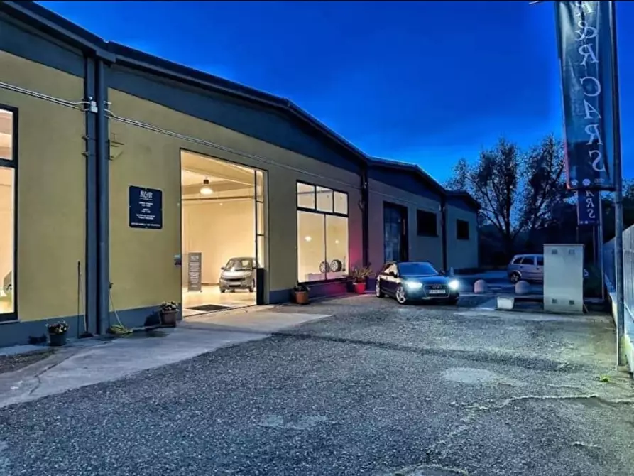 Immagine 1 di Capannone industriale in vendita  in Via Quartiere Mirabella, 0 a Abbiategrasso